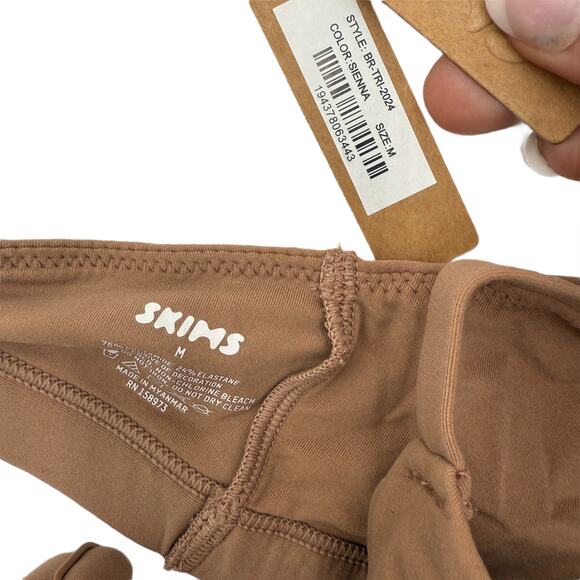 Skims Fits Everybody Triangle Bralette Sienna Bra New with tags Size Medium - Picture 4 of 4